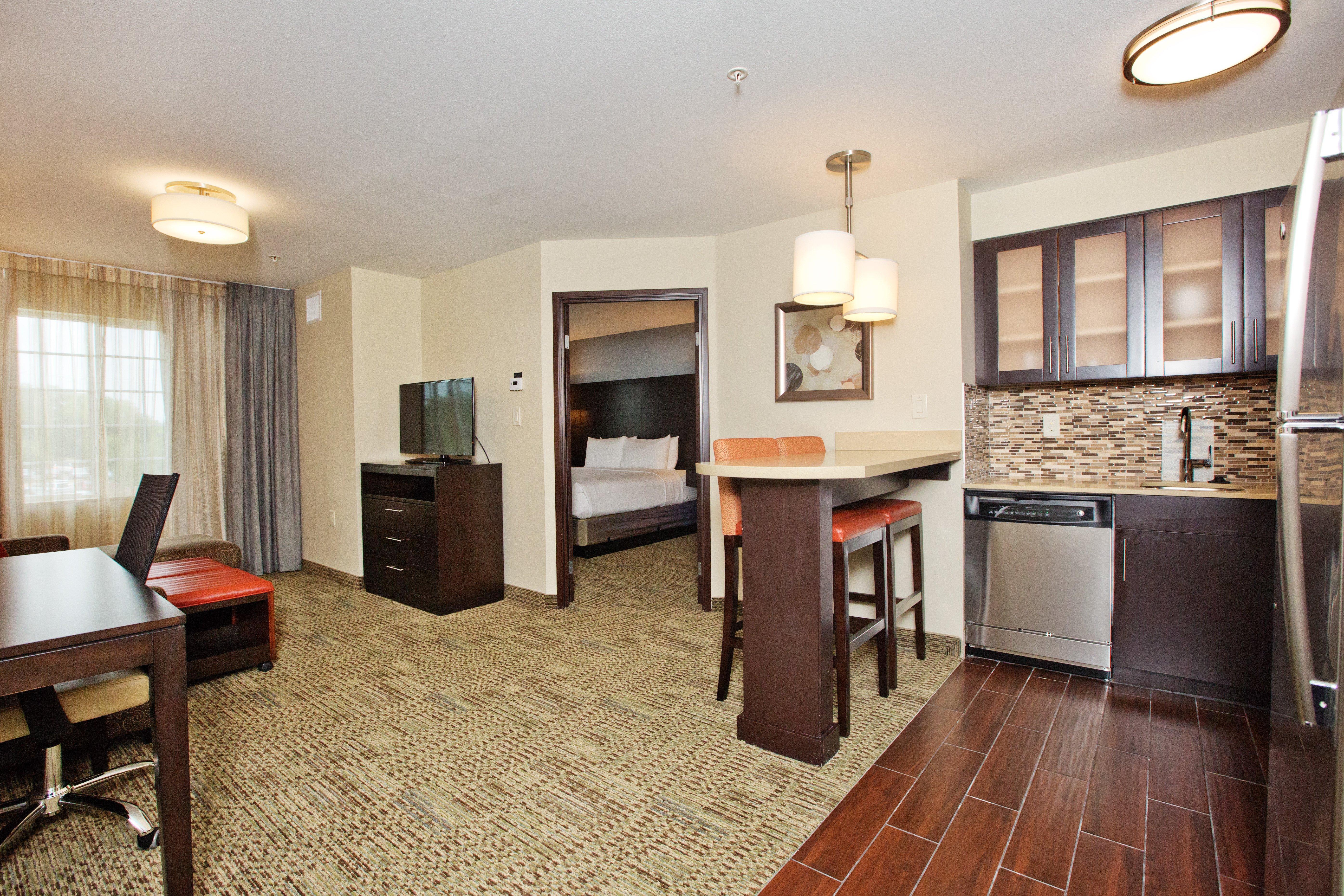 Staybridge Suites Austin South Interstate Hwy 35 By Ihg Buitenkant foto