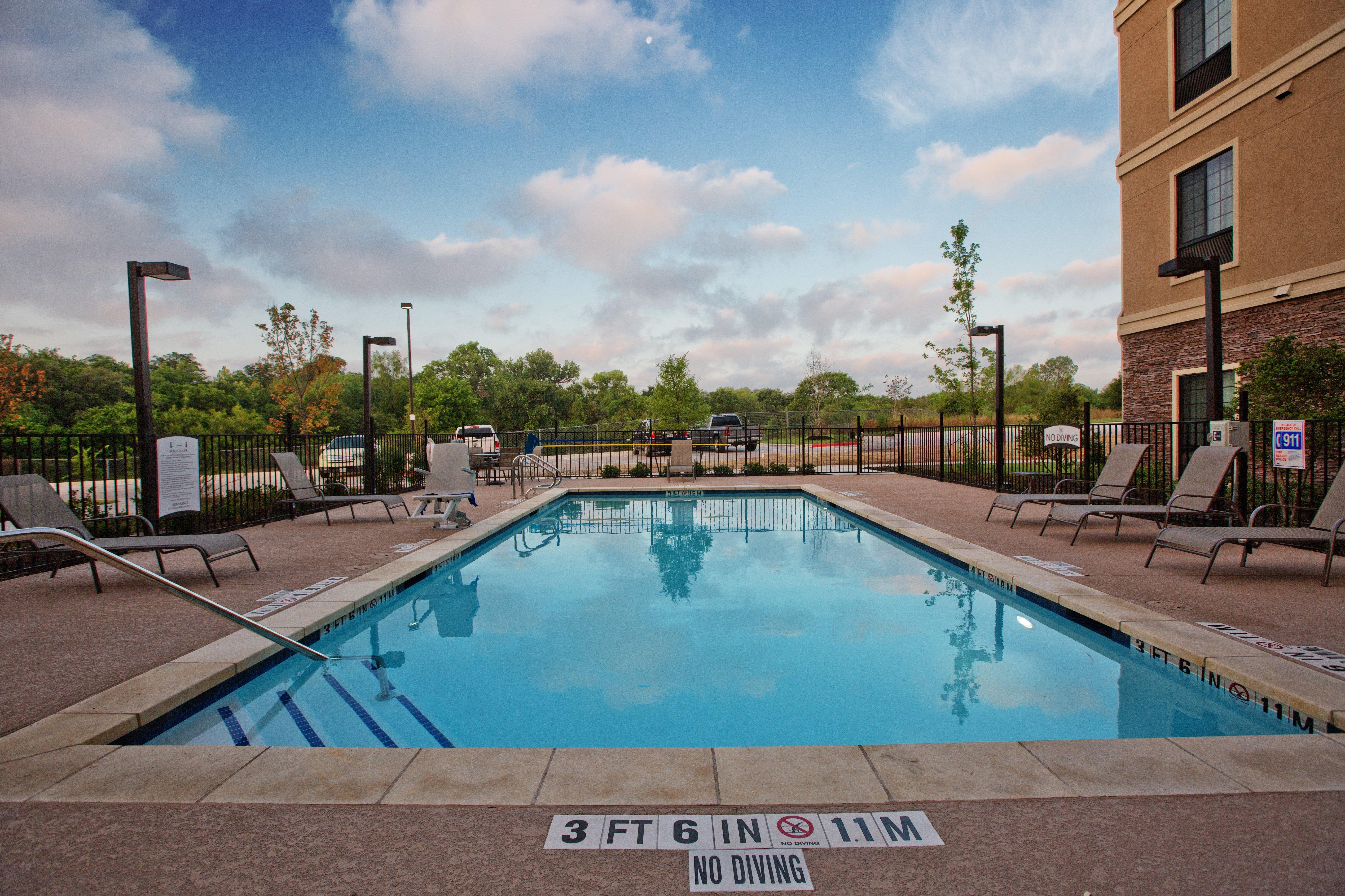 Staybridge Suites Austin South Interstate Hwy 35 By Ihg Buitenkant foto
